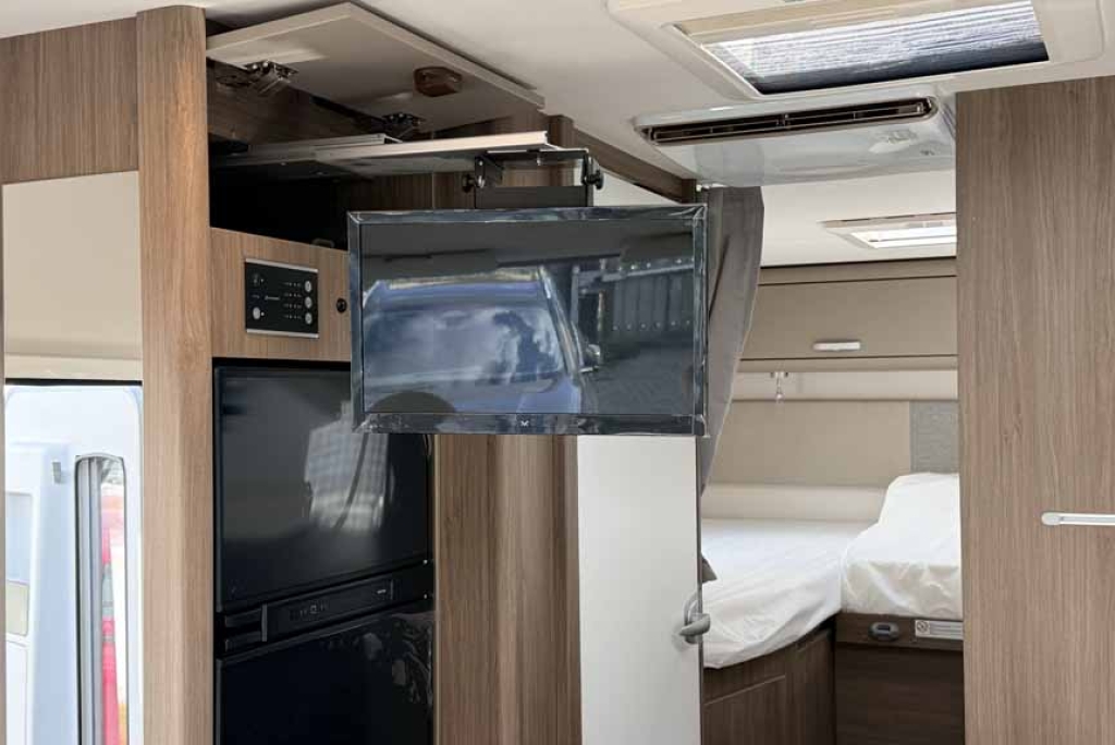 Carado I447 PRO Plus