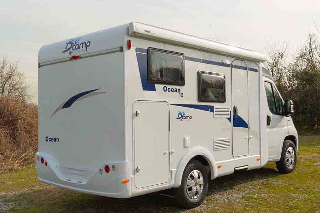 Blucamp Ocean 12