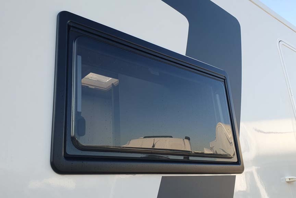 Challenger 250 Break Edition