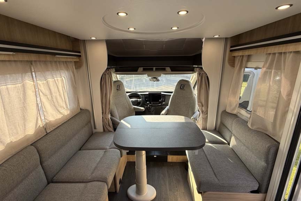 Challenger 250 Break Edition