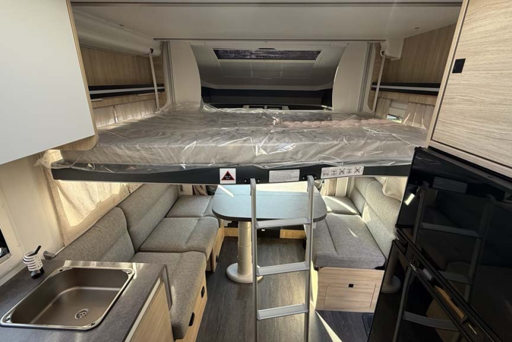 Challenger 250 Break Edition