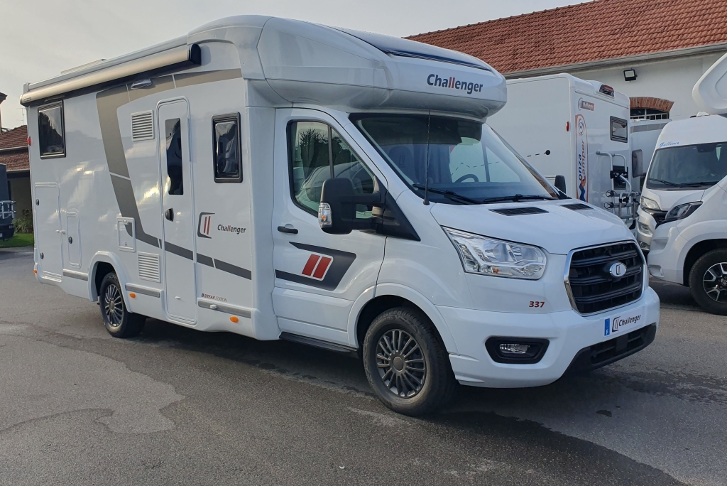 Challenger 337 Break Edition