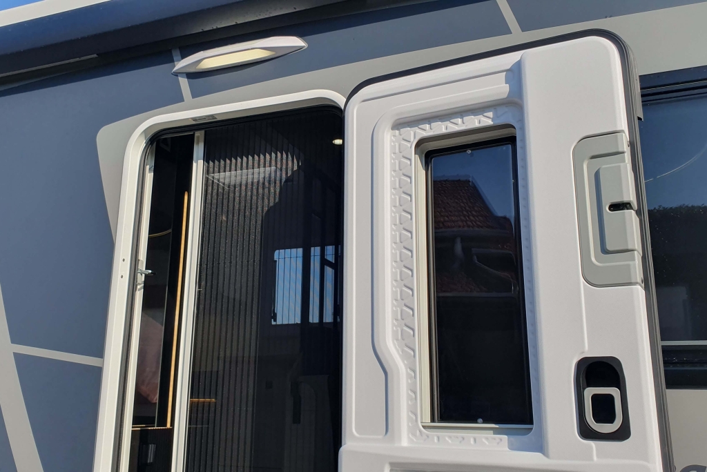 Challenger 240 Etape Edition