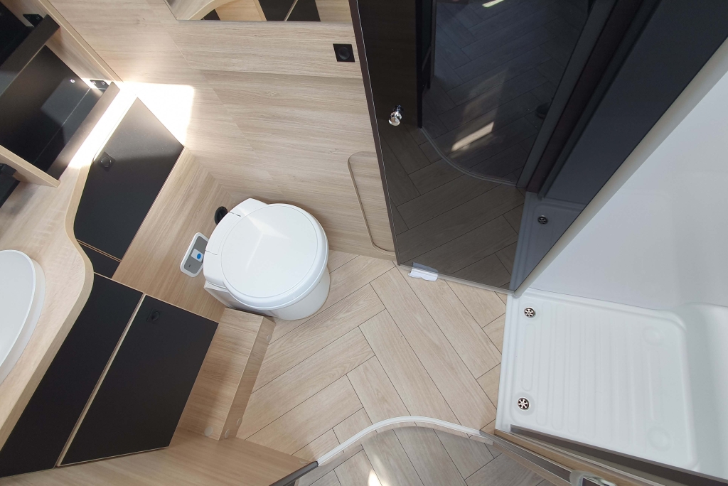 Challenger 250 Graphite Edition Automatico