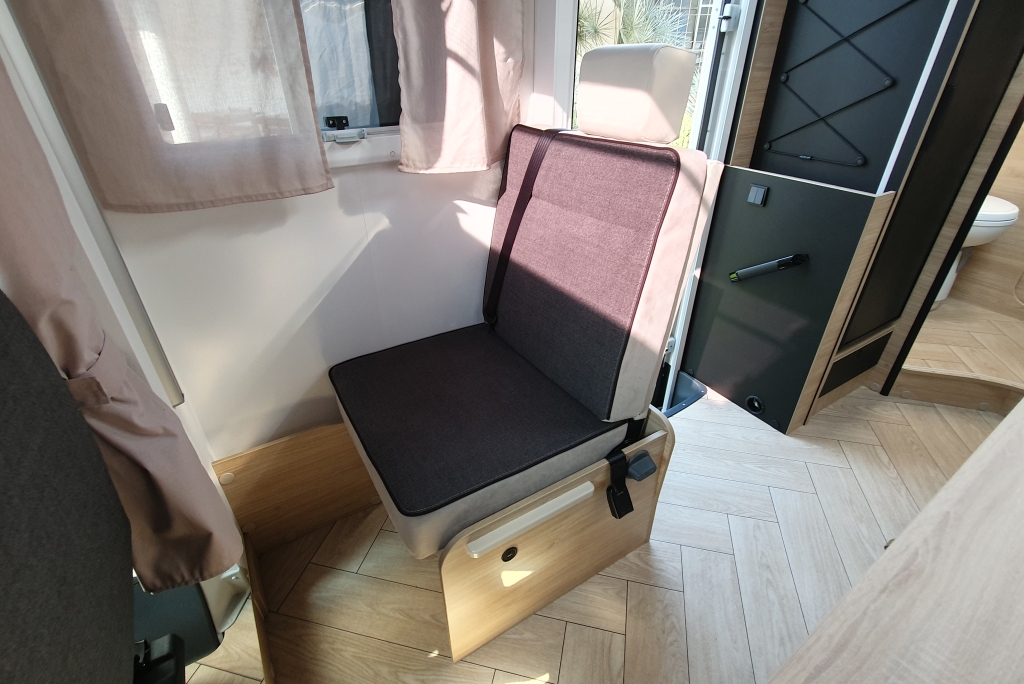 Challenger 250 Graphite Edition Automatico