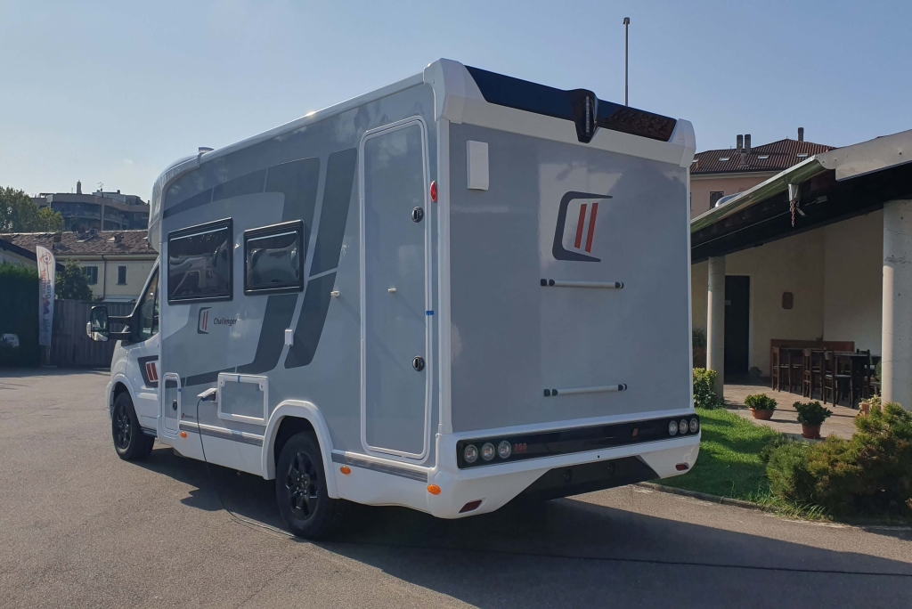 Challenger 250 Graphite Edition Automatico