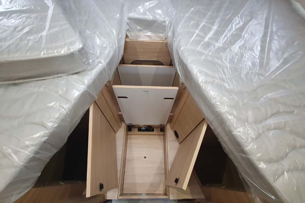 Challenger 317 Ultimate Edition Automatico 2026