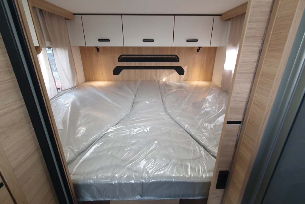 Challenger 317 Ultimate Edition Automatico 2026