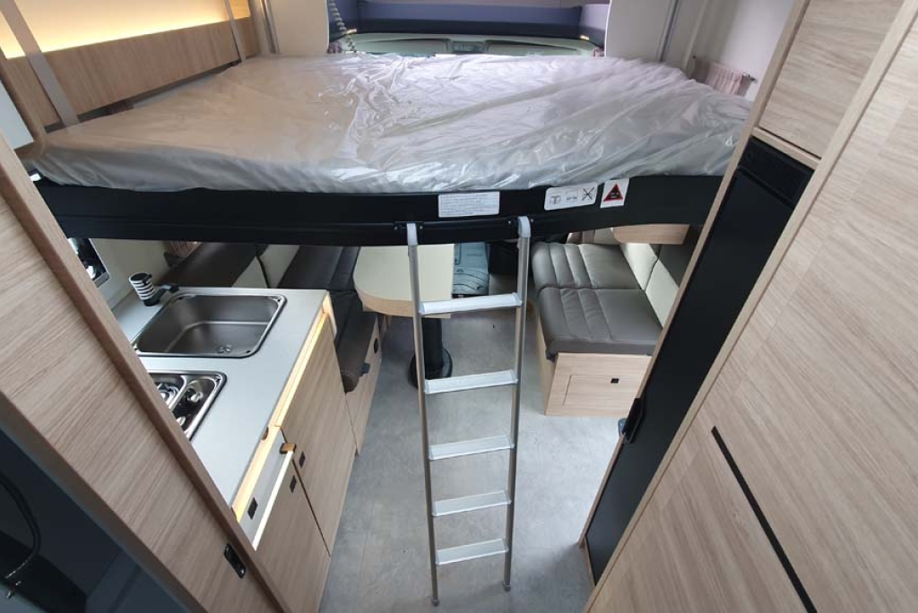 Challenger 317 Ultimate Edition Automatico 2026