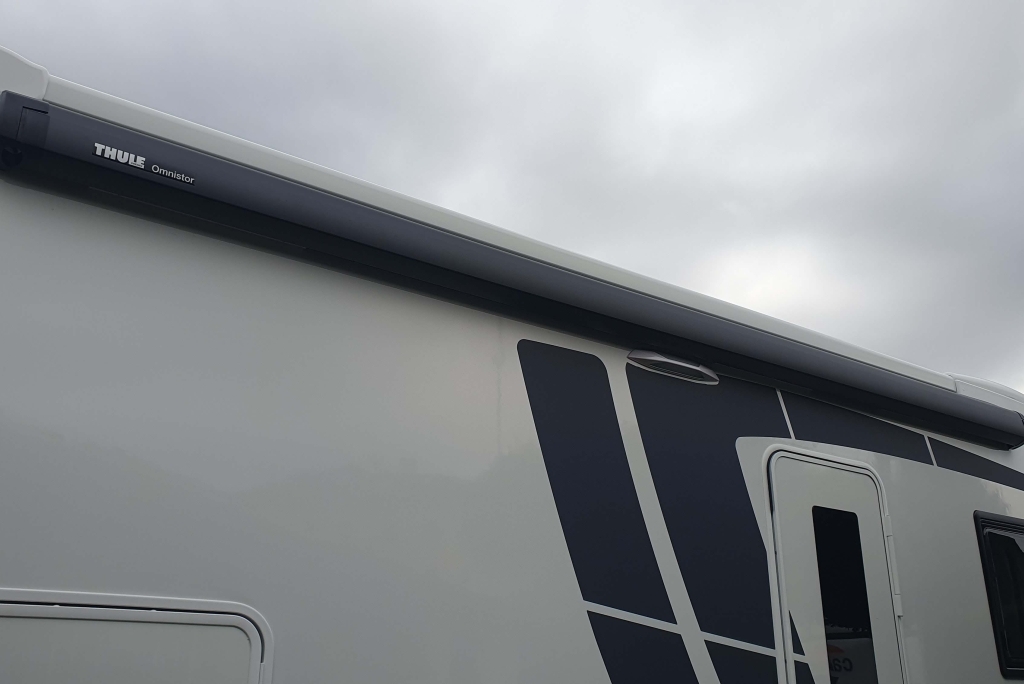 Challenger 260 Ultimate Edition Automatico 2026