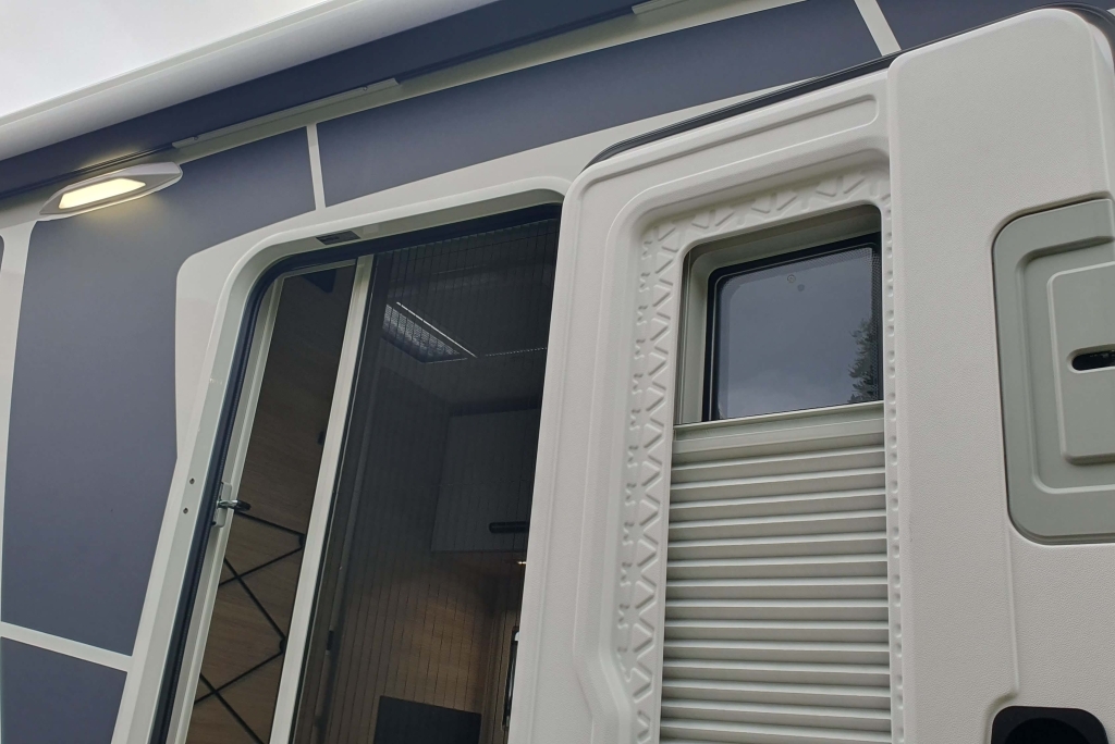 Challenger 260 Ultimate Edition Automatico 2026