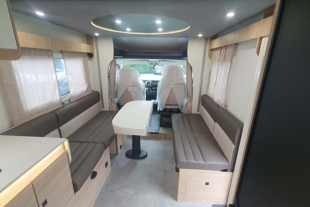 Challenger 260 Ultimate Edition Automatico 2026