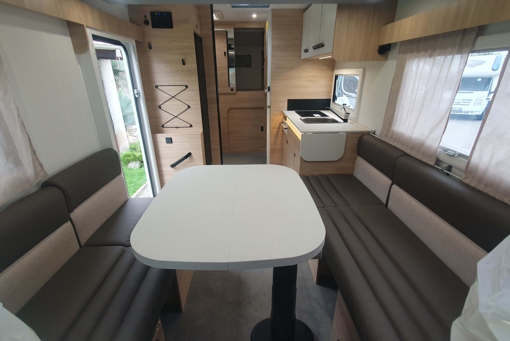 Challenger 260 Ultimate Edition Automatico 2026