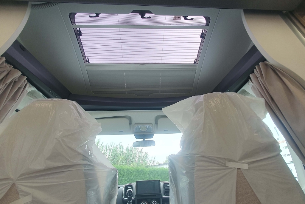 Challenger 260 Ultimate Edition Automatico 2026