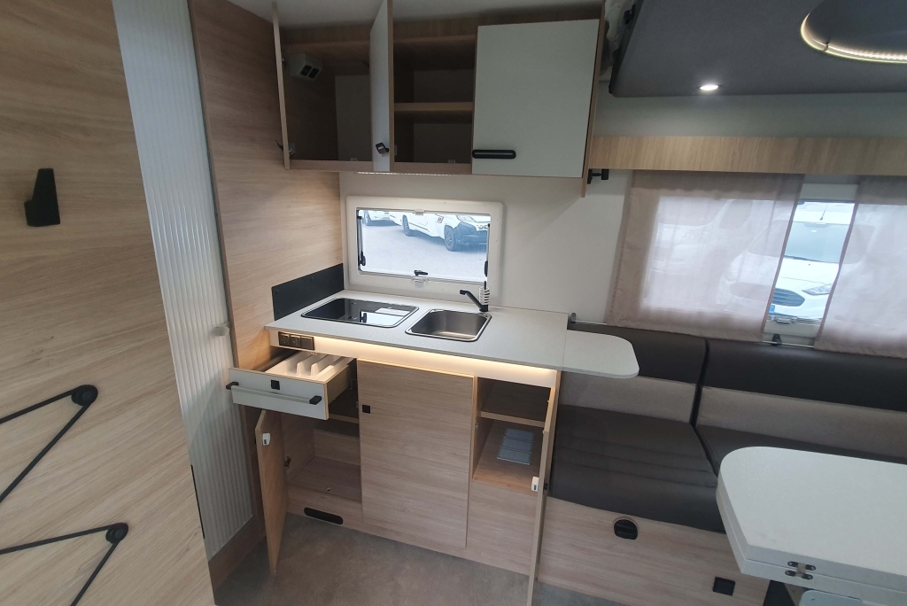 Challenger 260 Ultimate Edition Automatico 2026