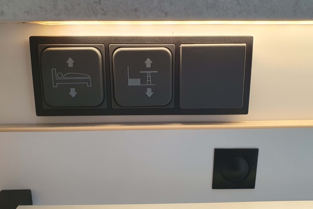 Challenger 260 Ultimate Edition Automatico 2026