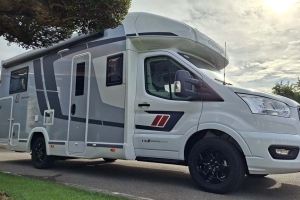 Monzacamper Challenger 318 Graphite Edition Automatico 2027 (Ford)