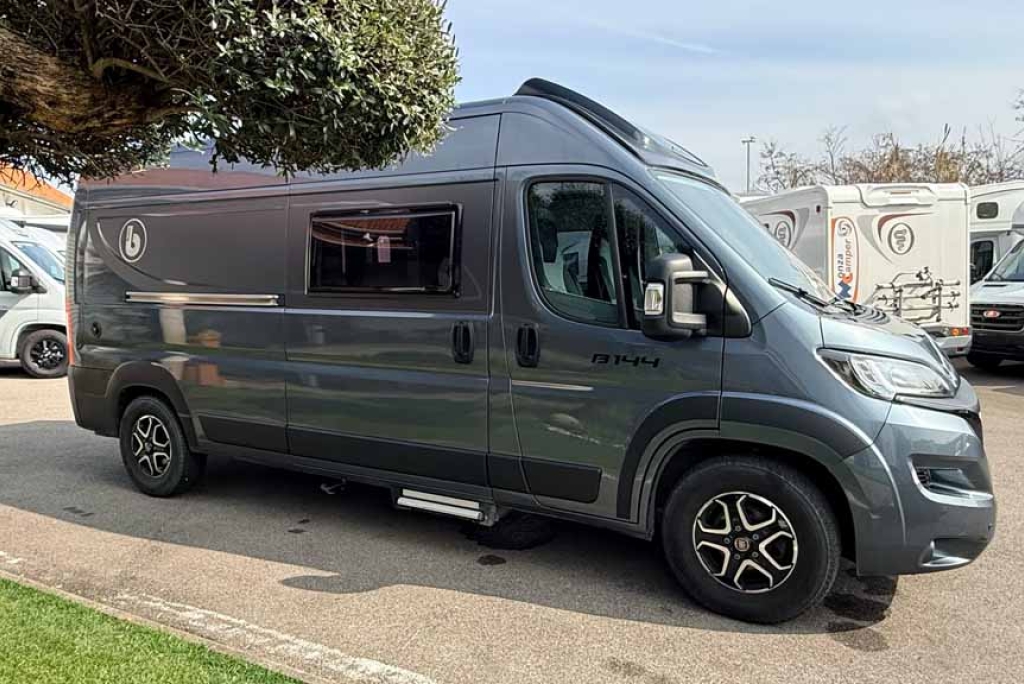 Benimar Benivan B144