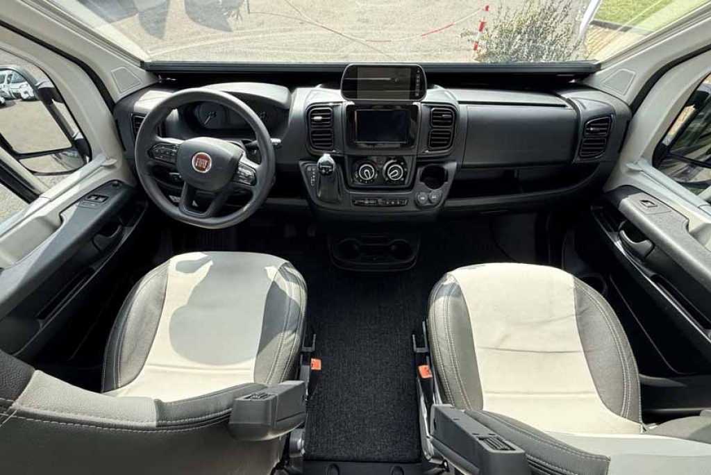 Benimar Benivan B144