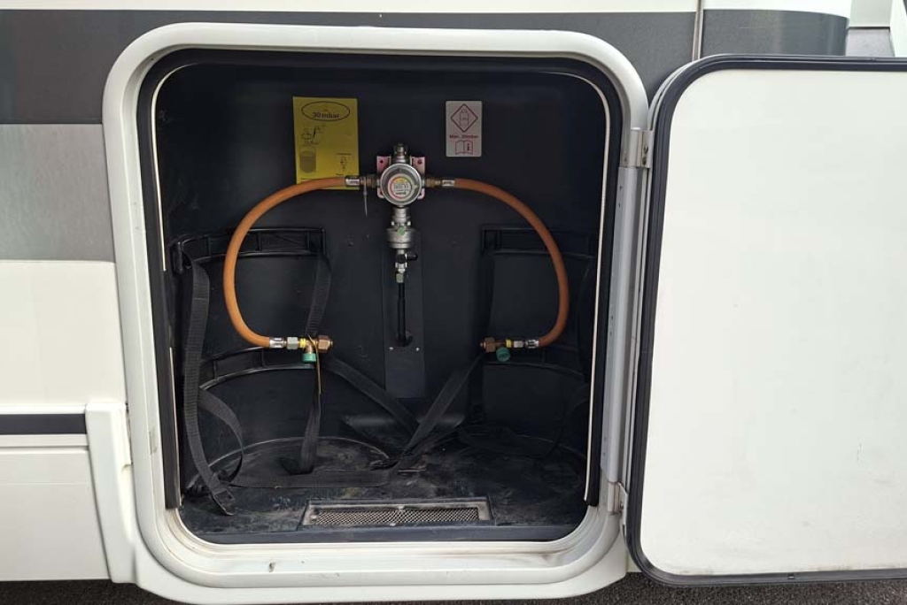 Adria Matrix M680 SP