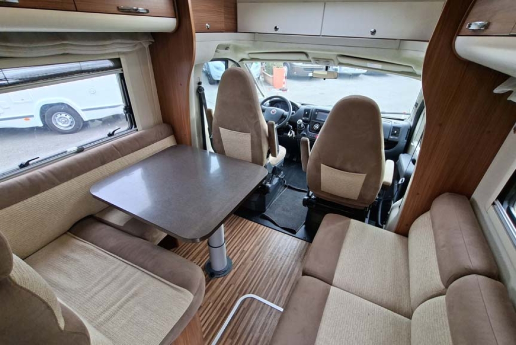 Adria Matrix M680 SP