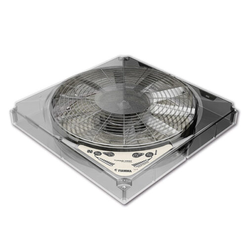 Dettaglio del Kit Turbo-Vent F Premium FIAMMA che mostra la ventola e i controlli, ottimizzato per oblò camper.