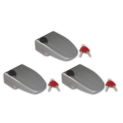Dettaglio della serratura Safe Door 3 one key system standard grigio installata su un camper, mostrando il robusto meccanismo FIAMMA S.P.A.