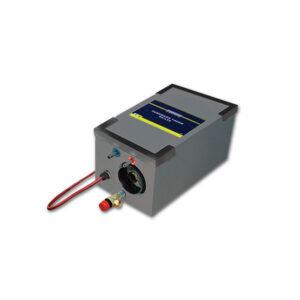 Illustrazione tecnica del boiler scambiatore ad aria 12 V 6 L per installazione in camper.
