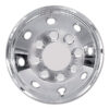 Kit 4 copricerchi convessi cromo 16 pollici installati su ruota di camper, vista laterale.