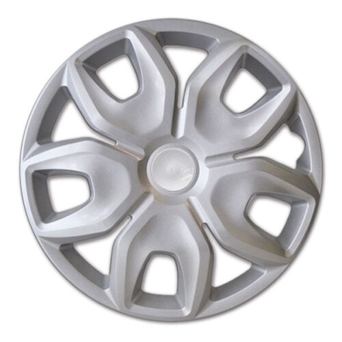 Copricerchio Ø 16” Iveco Daily senza logo installato su ruota di un veicolo ricreazionale, mostrando il design pulito e la protezione del cerchio.