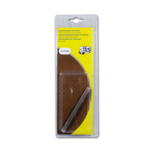 Dettaglio del Quadrello per serrature Q7x7 95 mm, accessorio blisterato per ricambi camper.