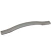 Primo piano del maniglione silver • 245 mm • blister che mostra la robustezza dei materiali e il sistema di fissaggio, evidenziando la qualità del prodotto.