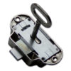 CHR59N_2 Dettaglio ravvicinato della finitura nichelata opaca della chiave decorativa, con riflessi attenuati.