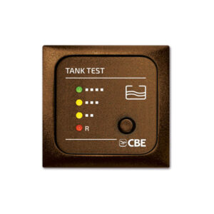 CNR430_2 Dettaglio del pannello LED acque chiare marrone, evidenziando il display e i pulsanti di controllo. La finitura marrone si integra con gli interni.