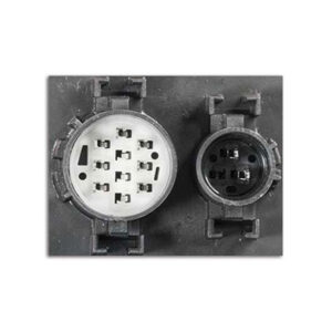 Fanale posteriore sinistro compatibile con Iveco '91, pronto per l'installazione e l'uso su camper e veicoli ricreazionali.