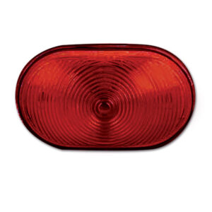 FNL3702_1 Fanale di ingombro posteriore installato su un camper, visibile in condizioni di scarsa luce per segnalare la larghezza del veicolo.