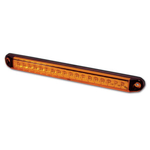 FNL5903_1 Fanale arancione PRO-CAN XL, indicatore di direzione per camper, montato su veicolo ricreazionale in viaggio.
