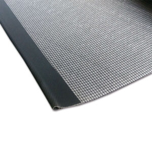 Rete a maglie fini del kit zanzariera, per ventilazione e protezione efficace contro gli insetti.