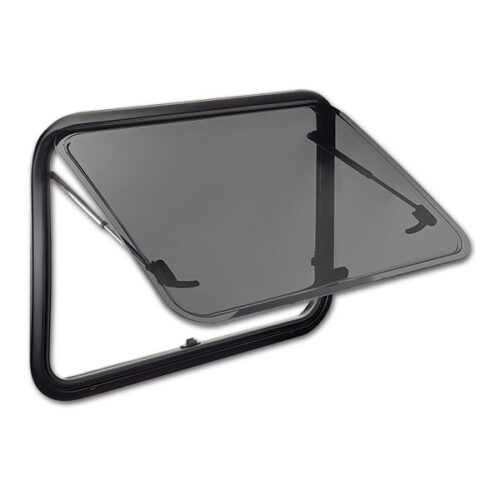 FNT4569_1 Dettaglio della finestra a compasso Seitz S7P L • 280 x 380 mm montata su un fianco di camper, mostrando il design pulito.