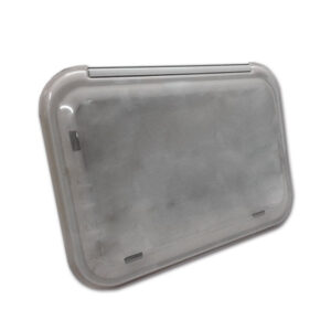 Finestra Roxite 4.26 • 700 x 450 • grigio installata su camper, vista esterna per ventilazione.