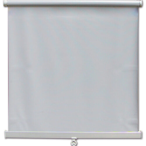 Dettaglio dell'Oscurante FS 500 x 800 mm installato su finestra di un camper, mostra il design funzionale.