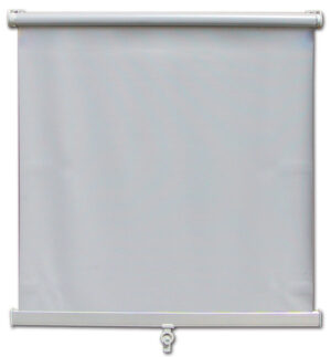 Oscurante FS 1000 x 800 mm installato su finestra camper per protezione solare e privacy.