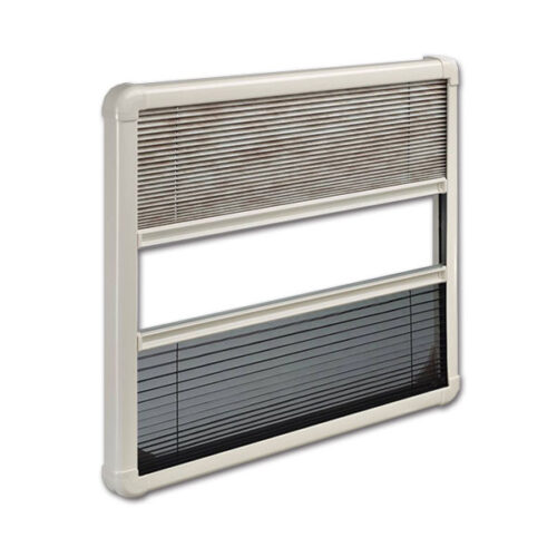 Oscurante/zanzariera Dometic S7P 750x465 installato su finestra di camper, vista interna.