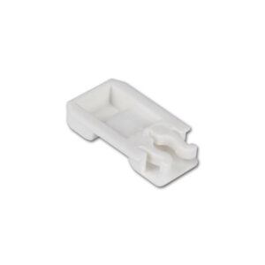 Dettaglio del Supporto griglia frigo, componente originale DOMETIC per la stabilizzazione dei ripiani interni del frigo.