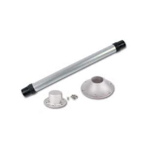 GAM101_2 Il Kit Table Legs montato in un interno di camper, mostrando la stabilità e l'integrazione della gamba del tavolo con l'ambiente.