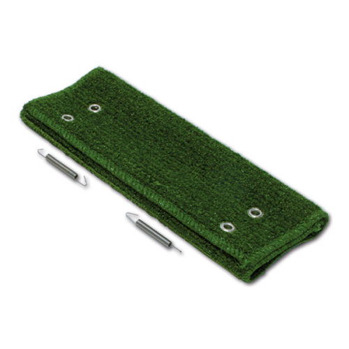 Tappetino Clean Step • Green di FIAMMA S.P.A. installato su gradino fisso di un camper, per la pulizia delle scarpe.