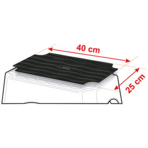 GRA904_2 Dettaglio della superficie antiscivolo del Step-Mat • Black, accessorio robusto per l'accesso ai veicoli ricreazionali.