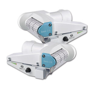 MVC616_1 Dettaglio del mover Easydriver BASIC assale singolo • 1,6T installato sotto una caravan, mostrando i rulli a contatto con il pneumatico.