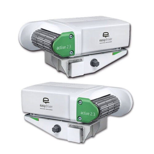 MVC623_1 Mover Easydriver ACTIVE assale singolo 2,3T installato sotto una caravan, vista laterale