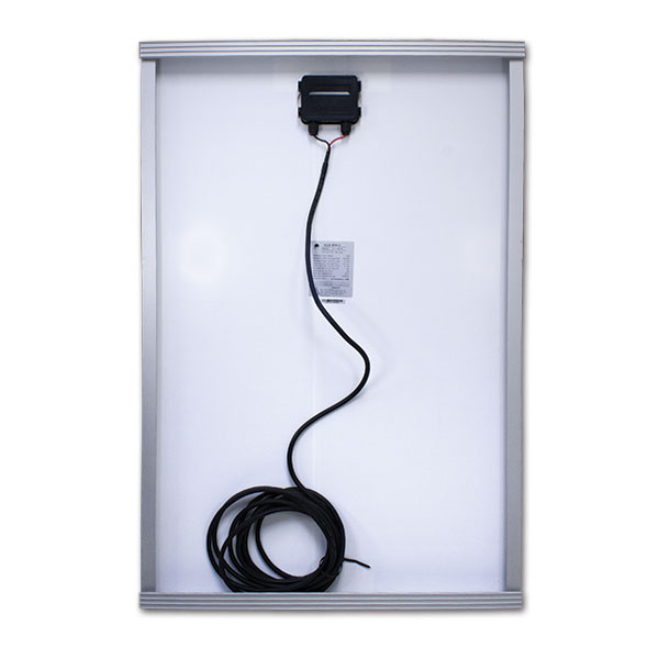 PNL300X_4-1 Immagine frontale del pannello solare monocristallino ExtraSUN 300 W, con cornice robusta.